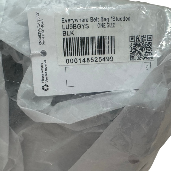 Lululemon Everywhere Belt Bag 1L Studded Black - Picture 14 of 16